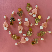 Load image into Gallery viewer, Emeldo Lover Pearl Drops//Gold Glitter with Pearl