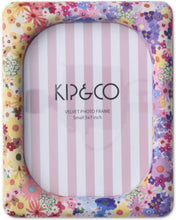 Load image into Gallery viewer, KIP & Co. Posie Lane Oval Velvet Photo Frame