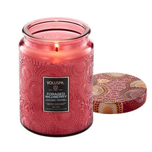 Load image into Gallery viewer, VOLUSPA Foraged Wildberry 100hr Candle