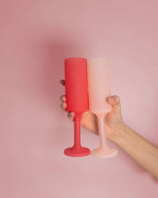 Load image into Gallery viewer, Porter Green Seff Unbreakable Silicone Champagne Flutes Cherry + Blush
