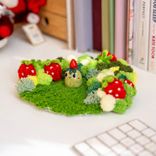 Load image into Gallery viewer, Craft Club STRAWBERRY PATCH Moss Coaster Kit