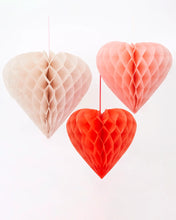 Load image into Gallery viewer, Honeycomb Hearts (Pack 6)