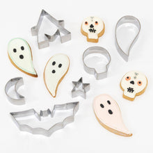 Load image into Gallery viewer, Halloween Cookie Cutters