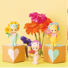 Load image into Gallery viewer, Sonny Angel Flower Gift