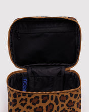 Load image into Gallery viewer, Baggu Large Cosmetic Case Leopard
