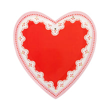 Load image into Gallery viewer, Vintage Heart Shaped Plate Set