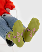 Load image into Gallery viewer, Baggu -Crew Sock Snoopy