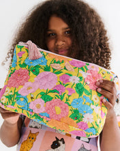 Load image into Gallery viewer, KIP &amp; Co. Follow The Sun Quilted Cotton Toiletry Purse