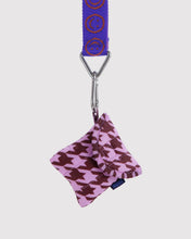 Load image into Gallery viewer, Baggu - Puffy Earbuds Case Pink Houndstooth