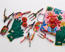 Load image into Gallery viewer, Kip&amp;Co. Wild Flowers In Bloom Garden Secateurs and Gloves Set