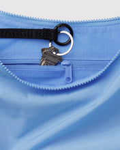 Load image into Gallery viewer, Baggu Medium Nylon Crescent Bag Piscine