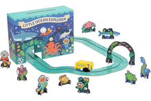 Load image into Gallery viewer, Petit Collage Little Ocean - Wind Up And Go Play Set