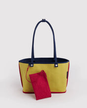 Load image into Gallery viewer, Baggu Medium Nylon Reversible Tote Navy Mix