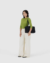 Load image into Gallery viewer, Baggu Medium Nylon Bowler Bag Black