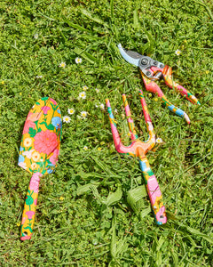 Kip&Co. Follow The Sun Yellow Tools and Gloves Set