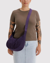 Load image into Gallery viewer, Baggu Medium Nylon Crescent Bag Fig