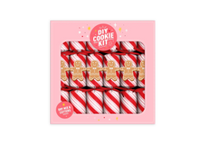 Load image into Gallery viewer, Mistletoe &amp; Merry DIY Cookie Kit Crackers