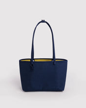 Load image into Gallery viewer, Baggu Medium Nylon Reversible Tote Navy Mix