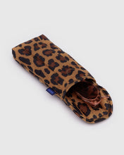 Load image into Gallery viewer, Baggu - Puffy Glasses Sleeve Leopard