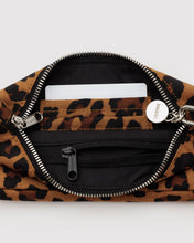 Load image into Gallery viewer, Baggu Nylon Pochette Bag Leopard