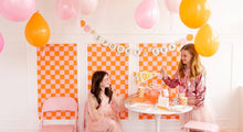 Load image into Gallery viewer, Checkered Party Cups (Pack 8)