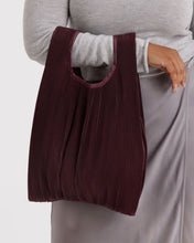 Load image into Gallery viewer, Baggu Pleated Mahogany