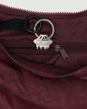 Load image into Gallery viewer, Baggu Medium Nylon Crescent Bag Mahogany