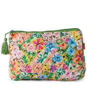 Load image into Gallery viewer, KIP &amp; Co. Alfresco Quilted Toiletry Cotton Bag