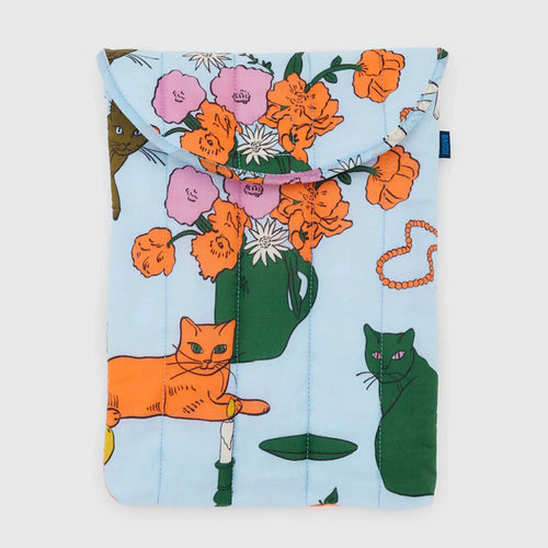 Baggu - Puffy Laptop Sleeve -Table Cats 13