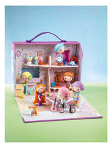 Load image into Gallery viewer, Bluchka &amp; Indie Caravan House with Tinyly Figurine &amp; Pet