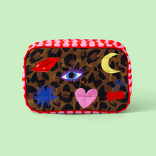Load image into Gallery viewer, Leopard Icon Wash Bag