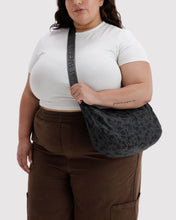 Load image into Gallery viewer, Baggu Medium Nylon Cresent Bag Charcoal Ditsy Floral