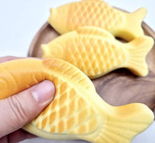 Load image into Gallery viewer, Korean Taiyaki Bread Squishy