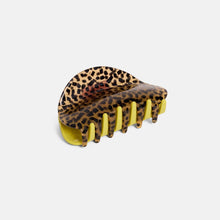 Load image into Gallery viewer, Suki Claw in Chaco
