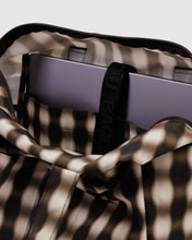 Load image into Gallery viewer, Baggu Everyday Cloud Bag Blurred Gingham Brown