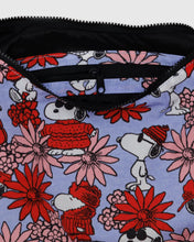 Load image into Gallery viewer, Baggu - Medium Nylon Cresent Bag Floral Snoopy