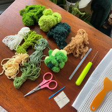 Load image into Gallery viewer, Craft Club GRASSY GARDEN Moss Coaster Kit