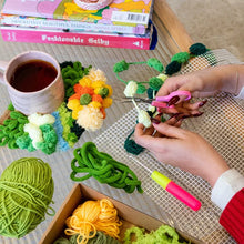 Load image into Gallery viewer, Craft Club GREEN OASIS Moss Coaster Kit
