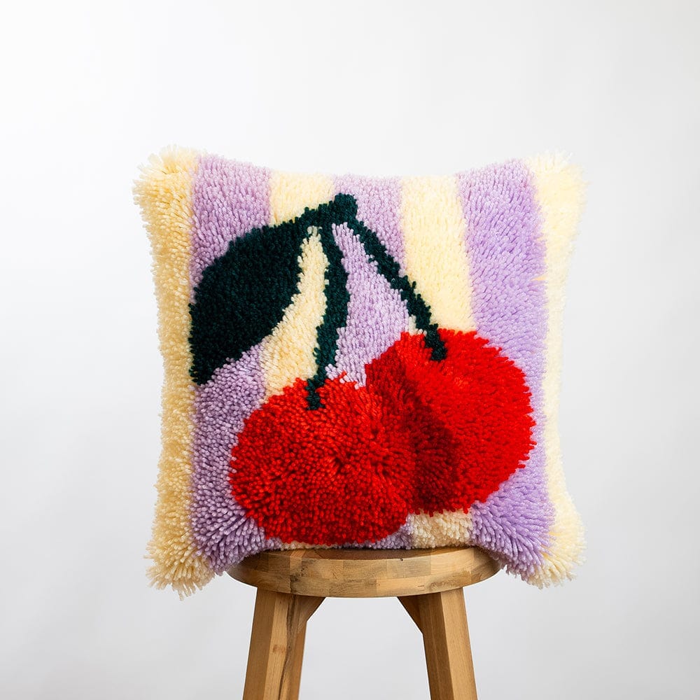 Craft Club RIPE STRIPES CHERRY Cushion Latch Hooking Kit