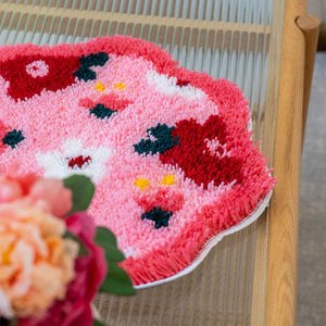 Craft Club PINK POSIES Rug Making Kit