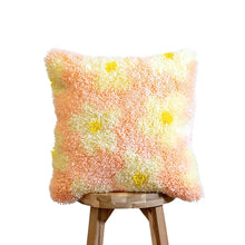 Load image into Gallery viewer, Craft Club DAISY Latch Hook Cushion Kit