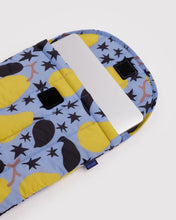 Load image into Gallery viewer, Baggu Puffy Laptop Sleeve 13/14" Golden Pears