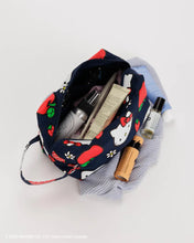 Load image into Gallery viewer, Baggu Dopp Kit Hello Kitty Apple