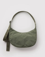 Load image into Gallery viewer, Baggu Medium Nylon Crescent Bag - Caper