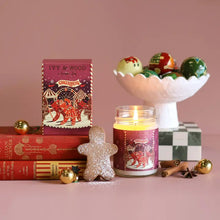 Load image into Gallery viewer, Ivy &amp; Wood Gingerbread Limited Edition Christmas Candle