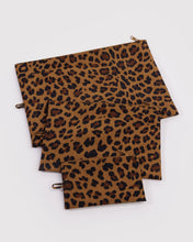 Load image into Gallery viewer, Baggu Go Pouch Set Leopard