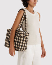 Load image into Gallery viewer, Baggu Everyday Cloud Bag Blurred Gingham Brown