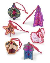Load image into Gallery viewer, Eleanor Bowmer Harlequin Luxury Crackers (Set 6)