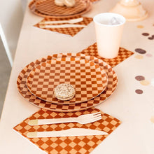 Load image into Gallery viewer, Checkered Cafe Con Leche Plates Small  (Pack 8)