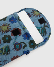 Load image into Gallery viewer, Baggu - Puffy Laptop Sleeve 13/14&quot; Digital Denim Birds